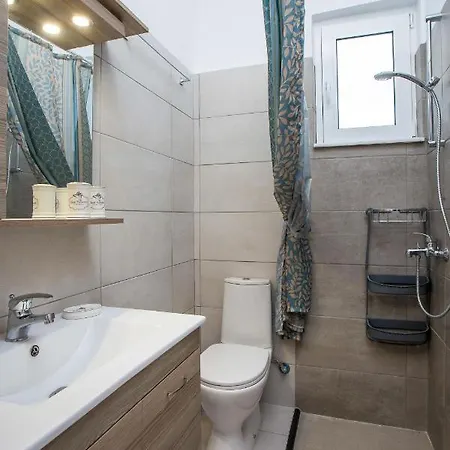 Celini Beach House, Kiotari Holiday home *