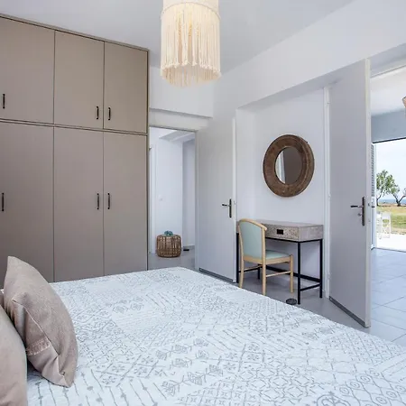 Celini Beach House, Kiotari