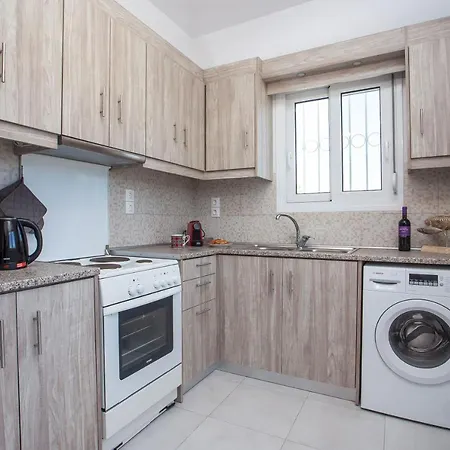Holiday home Celini Beach House, Kiotari Gennadi