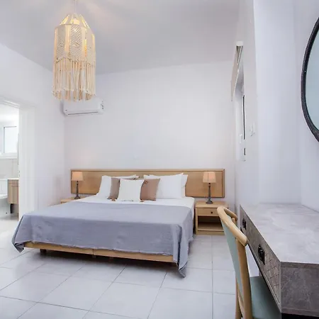 Celini Beach House, Kiotari * Gennadi